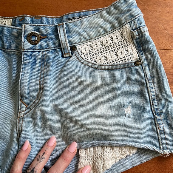 Denim Volcom Shorts ✌️ - Picture 3 of 6